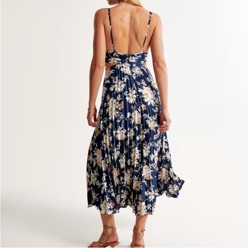 Abercrombie & Fitch Navy Floral Maxi Dress | Small Tall - Picture 2 of 6